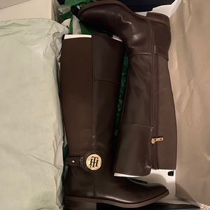 New in box Tommy Hilfiger Brown Boots 8.5